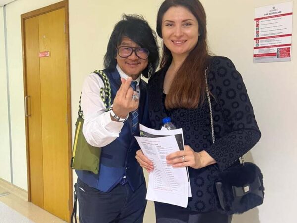 Dr. Fatima Nurdinova, Medical Director of Elegance Polyclinics and GulGlam Clinics, expressed her admiration for Professor Chan’s knowledge-sharing approach, describing his lecture as "very interesting" and valuable for advancing clinical practices.