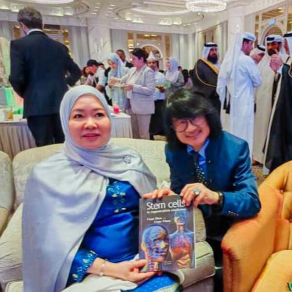 Prof. Mike Chan with HRH Paduka Puteri Tunku Mariamz, sister of Sultan Ibrahim of Johor, strengthening ties between Malaysia's royal families and the UAE.