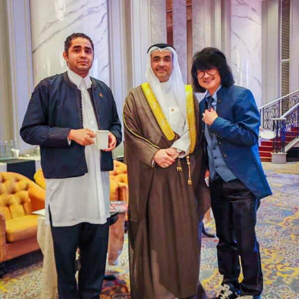 H.E. Dr. Waleed Khalifa Al Manea, the Bahraini Ambassador to Malaysia, and Prof. Chan are discussing the strong diplomatic relationship between Malaysia and the UAE.